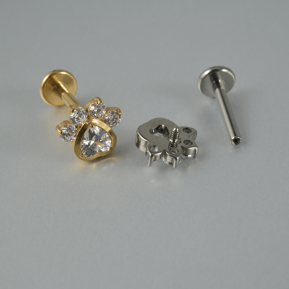 1PC Zircon G23 Solid Titanium  - مراجعة Cluster Stud Ear وسعره
