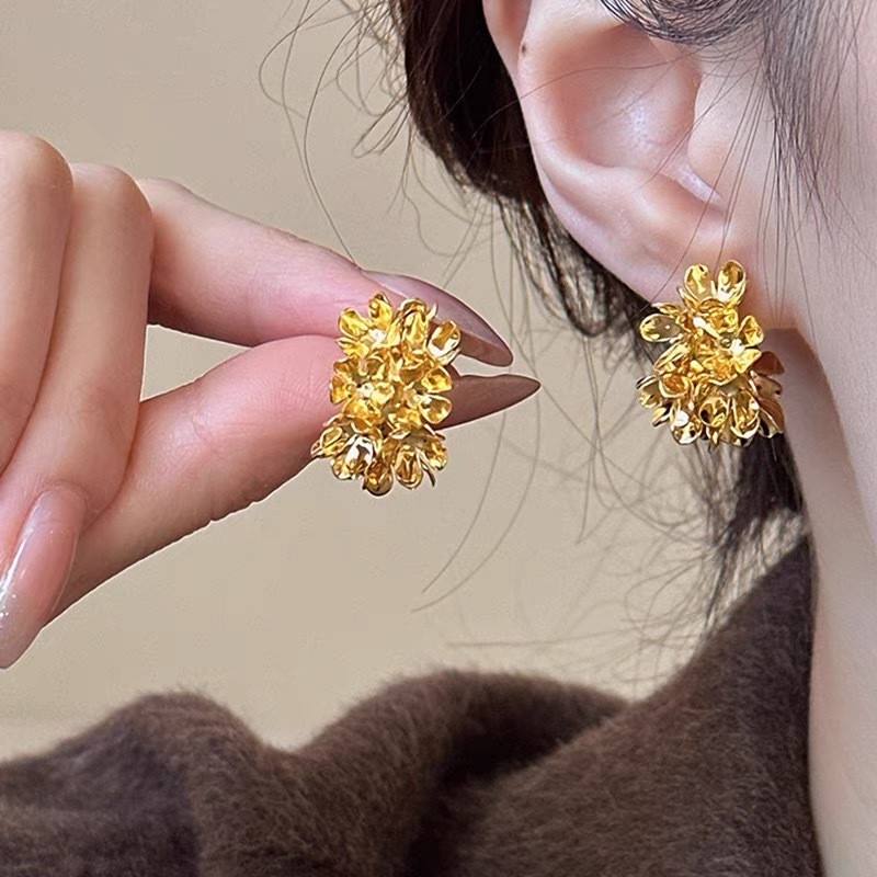 Women's French-style C-shaped  - مراجعة Cluster Stud Ear وسعره