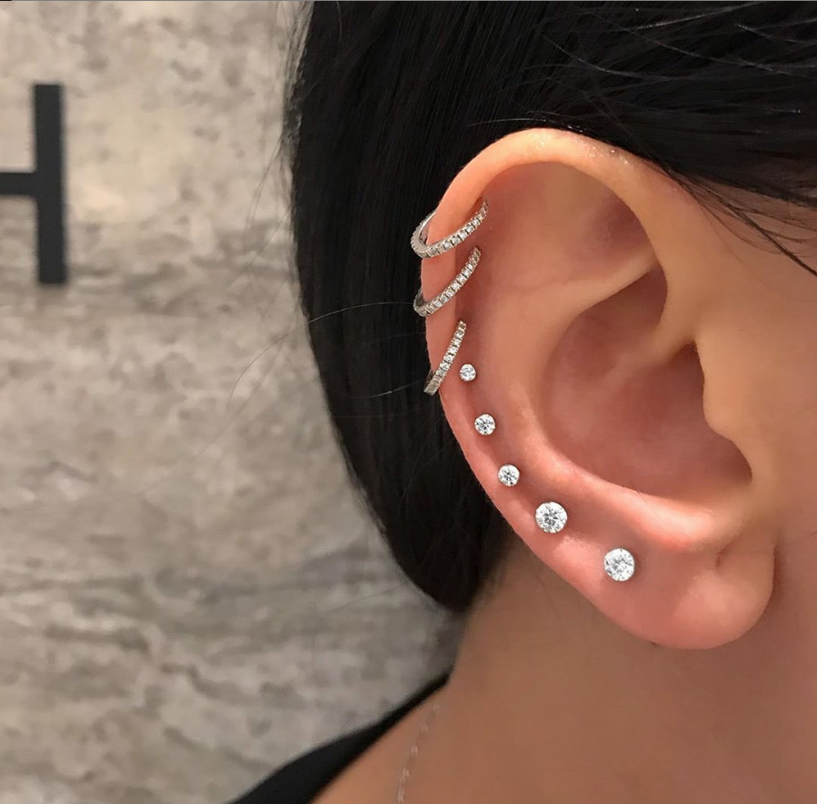 1Pair Classic Flat Back Screw  - مراجعة Tragus Flat Back وسعره