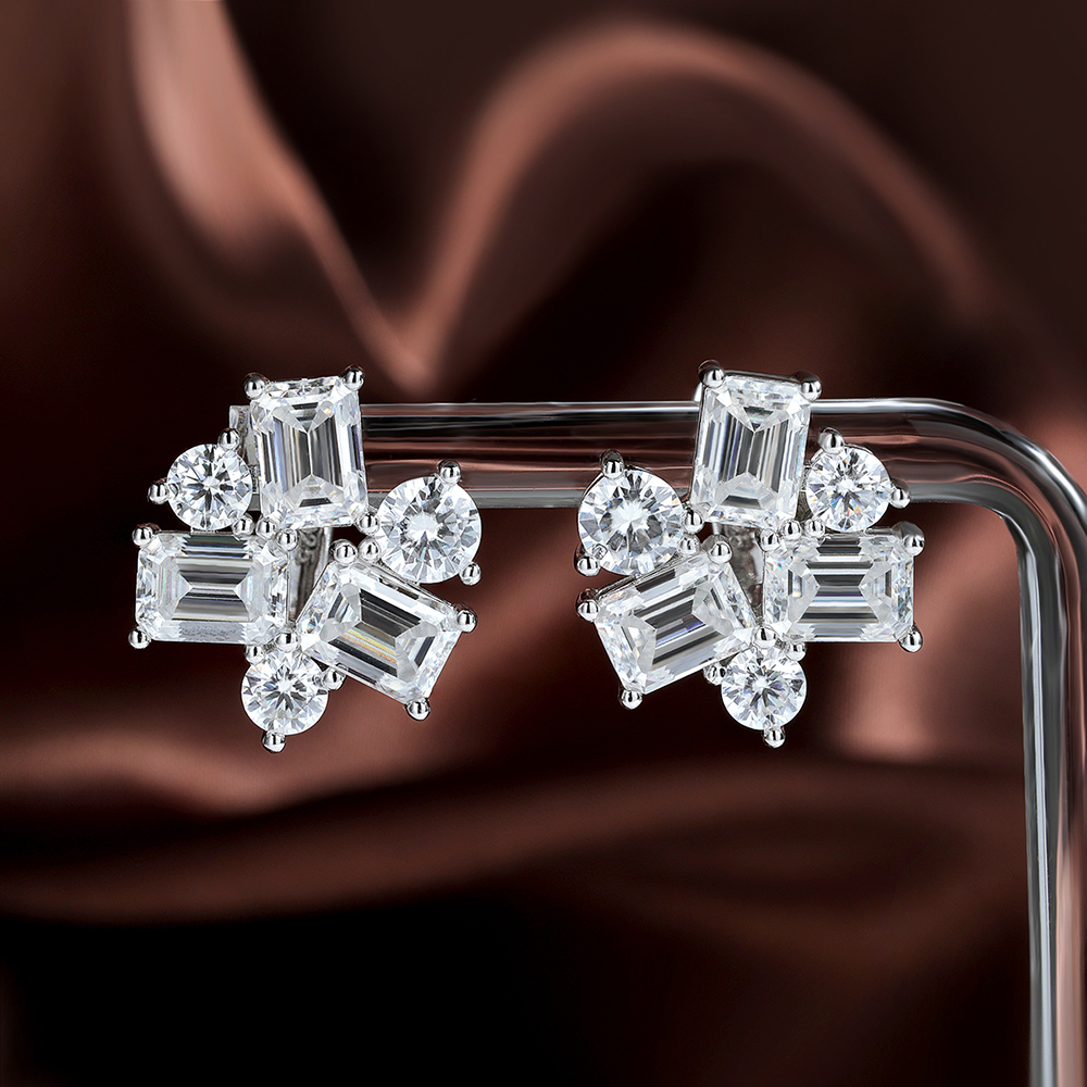 8.2cttw Baguette and Round Moi - مراجعة Cluster Stud Ear وسعره