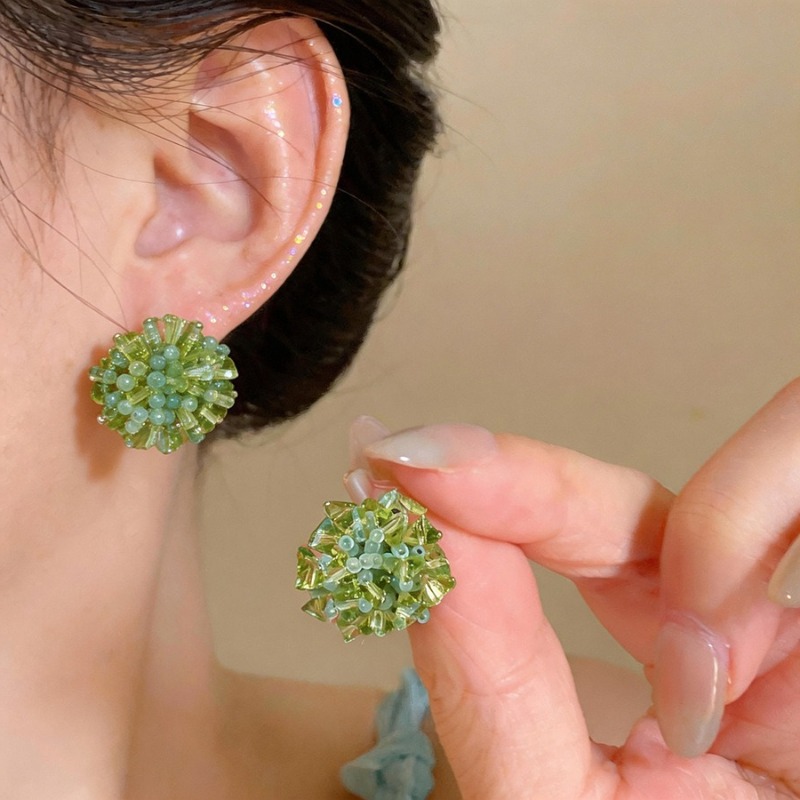 Fresh Handmade Flower Cluster  - مراجعة Cluster Stud Ear وسعره