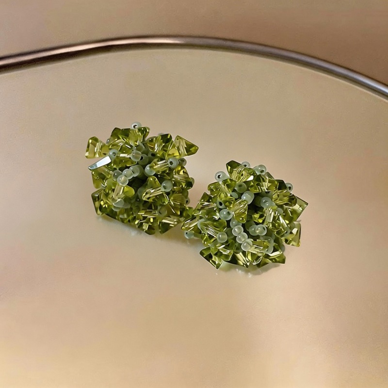 Fresh Handmade Flower Cluster  - مراجعة Cluster Stud Ear وسعره