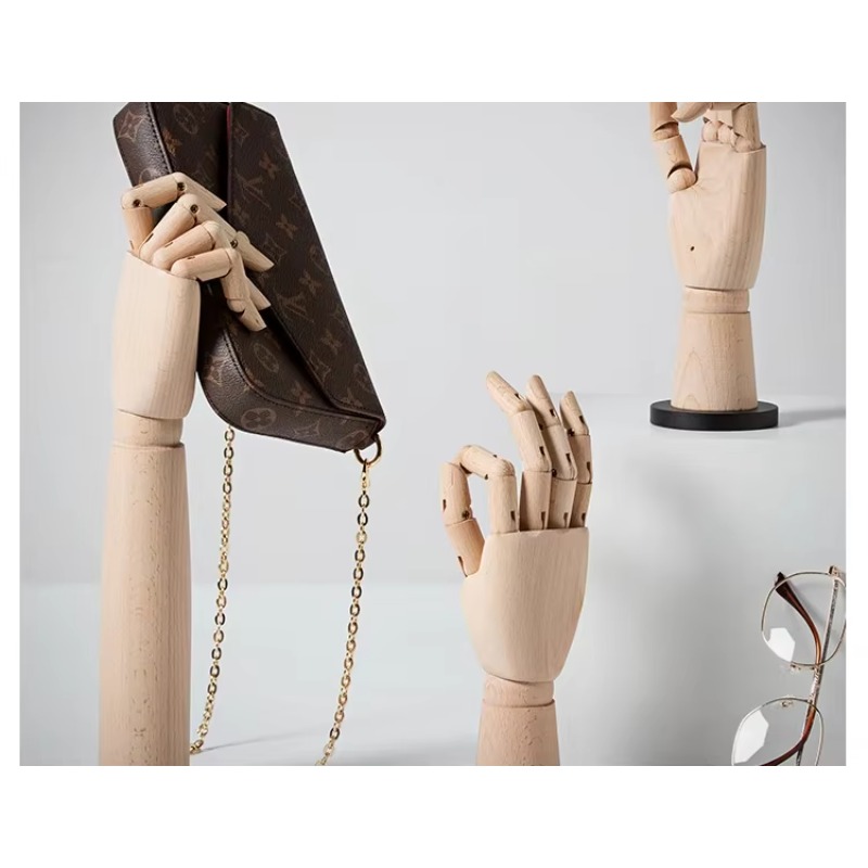 Solid Wood Hand Mannequin Rack - مراجعة Body Jewelry Stores وسعره