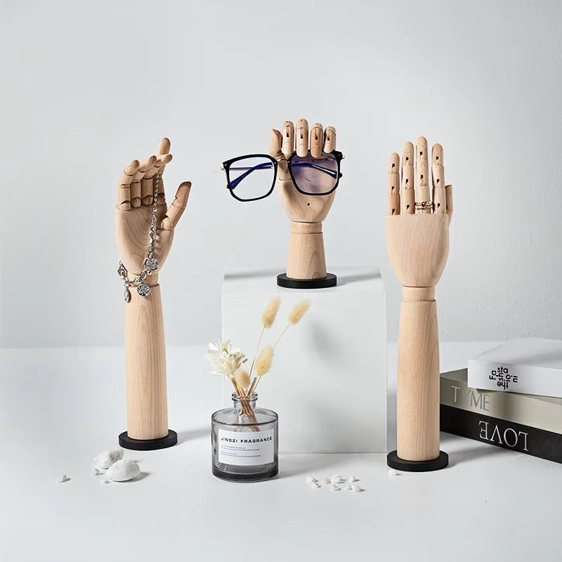 Solid Wood Hand Mannequin Rack - مراجعة Body Jewelry Stores وسعره