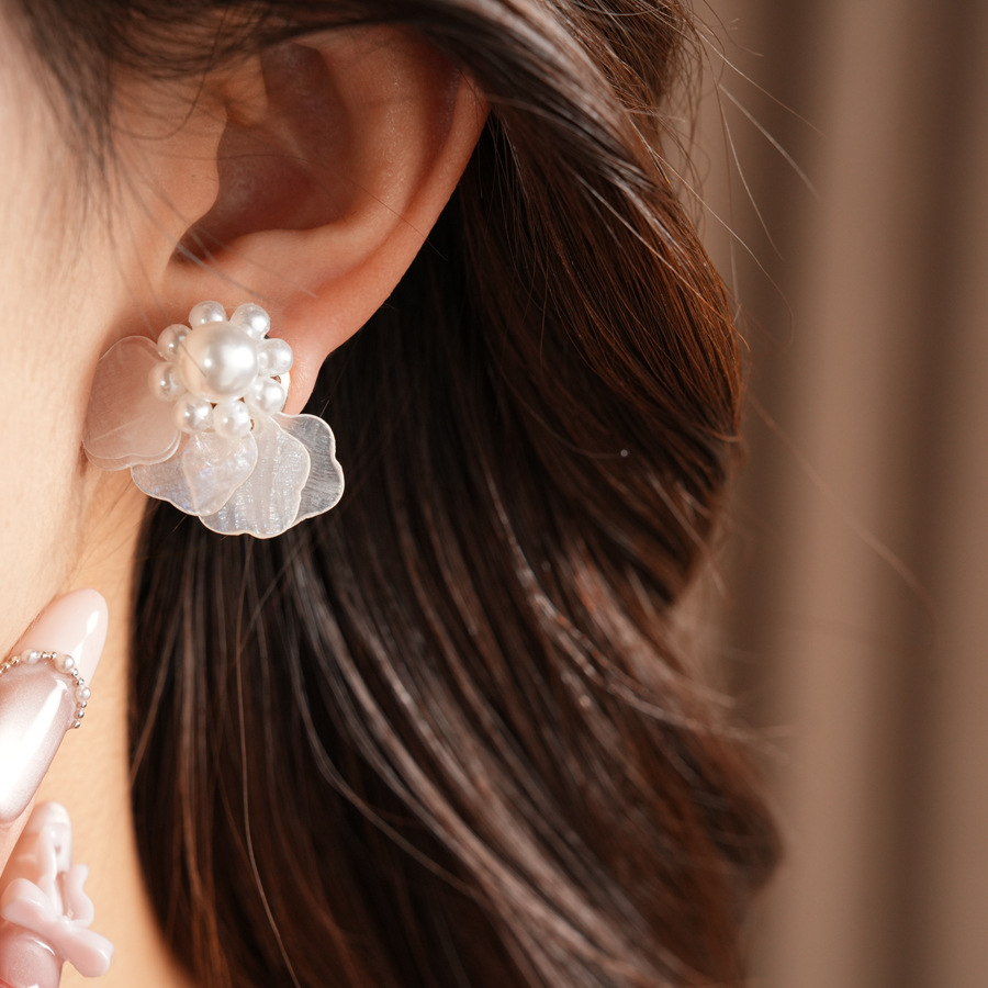 Layered Star-shaped Shell Stud - مراجعة Cluster Stud Ear وسعره