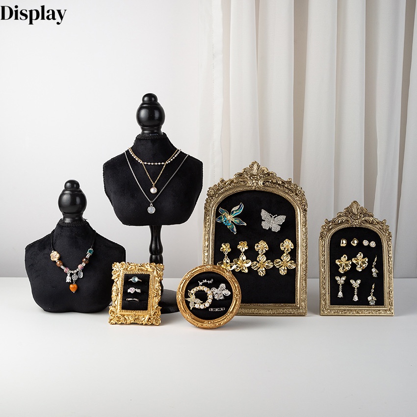 Black Velvet Bust Form Jewelry - مراجعة Body Jewelry Stores وسعره